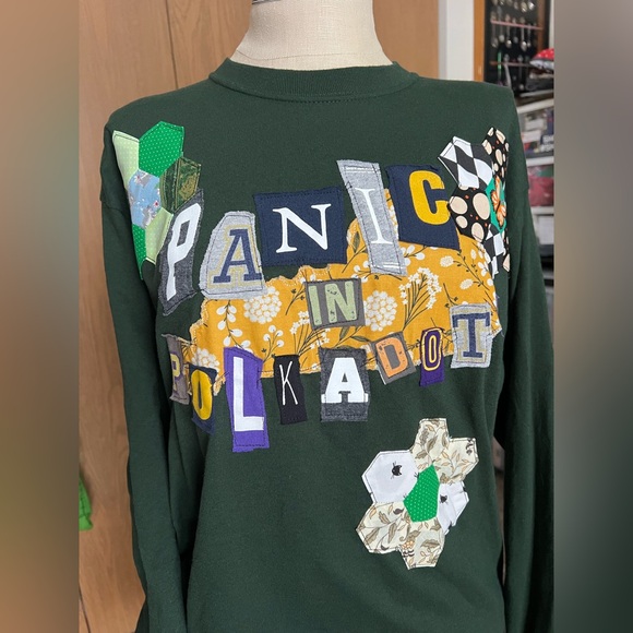 Long Sleeve Tee - Panic in Polkadots - Picture 5 of 13